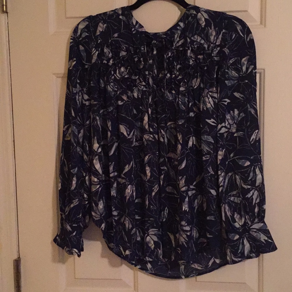 Long sleeve blue Kari Blue blouse